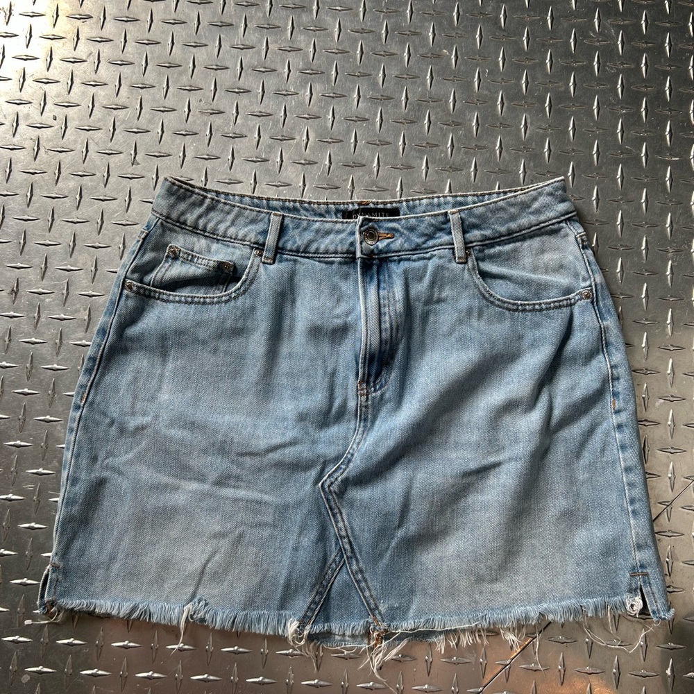 Dynamite Blue Mini Skirt Casual Frayed Hem